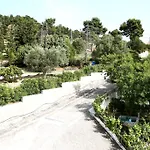 Kappatos & Daire Lassi (Kefalonia)