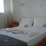 卡帕托斯一室公寓及公寓酒店 * 拉瑟